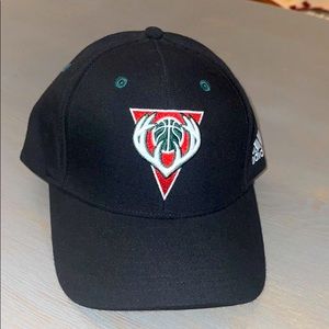 Milwaukee Bucks Basketball NBA Adidas Men’s Strapback Cap Hat New
